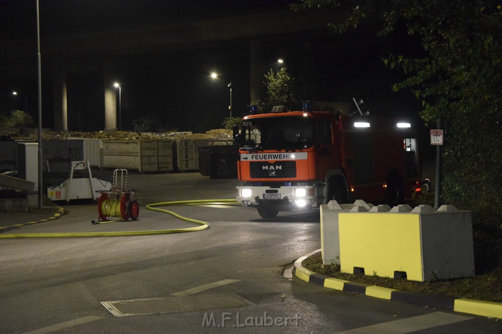 Feuer 2 AVG Koeln Rath Heumar Wikingerstr P080.JPG - Miklos Laubert